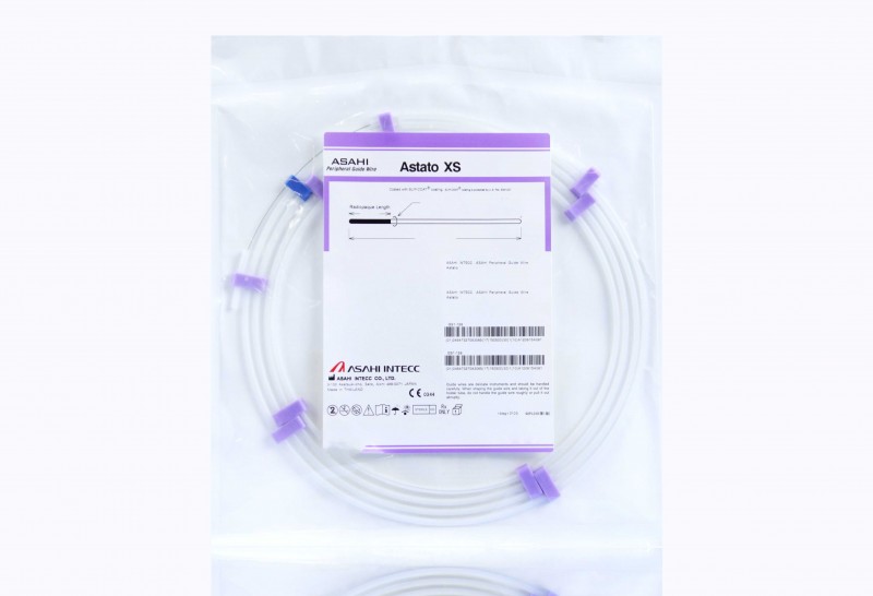 Asahi Astato XS 20 Peripheral Guide Wire 0.014″ x 300cm